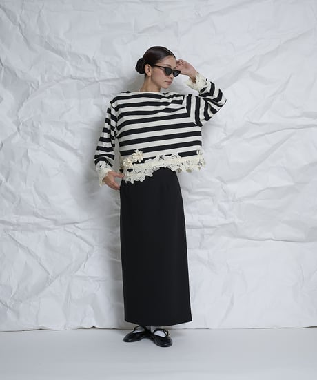 HOW TO HIDE INSANITY I line Skirt