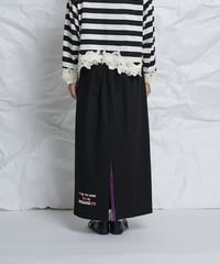 HOW TO HIDE INSANITY I line Skirt