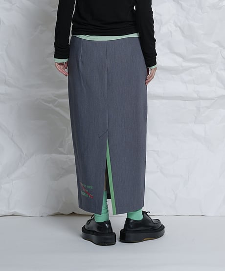 HOW TO HIDE INSANITY I line Skirt