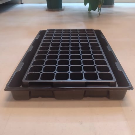 発芽・挿し木用 プラグトレイ