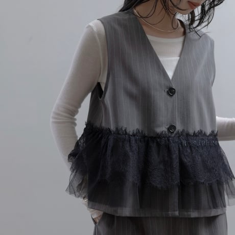 EimeeLaw      ピンストライプ レースフリルベスト×パンツ SET UP      -ダークグレー