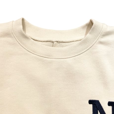NUS 刺繍ロゴランタンスリーブプルオーバー -アイボリー
