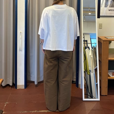 DignteCollier ビッグロゴオーバーTシャツ- オフホワイト