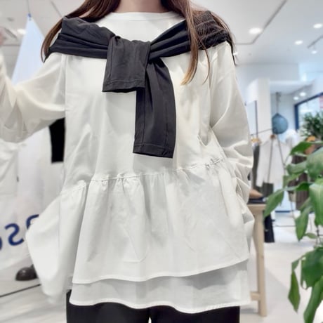 vent blanc フリルデザインプルオーバー -ホワイト
