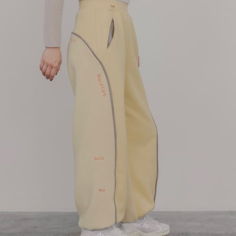 EimeeLaw  ランダム刺繍フリースアーチパンツ        - ライトイエロー