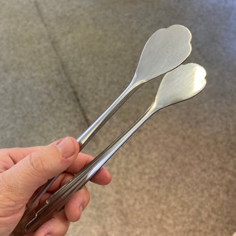 ＊ パンのトング