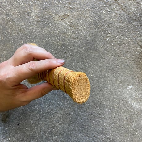 ＊パキンほうき