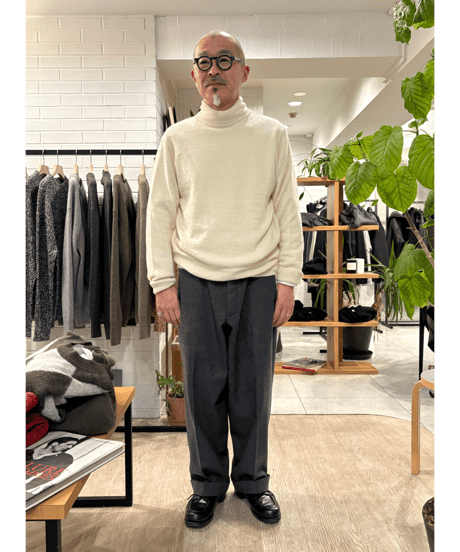 Rencontrant　BABY ALPACA TURTLE NECK SWEATER