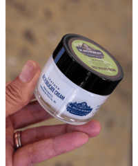 M.MOWBRAY　RICH DELICATE CREAM