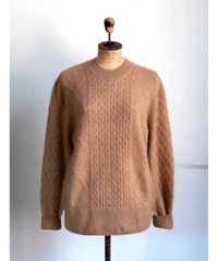 Rencontrant　CAMEL HAIR CABLE MOCK NECK SWEATER