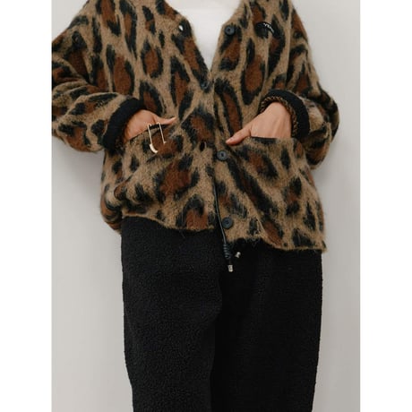 【 YENN 】 [Y264-92132] LEOPARD V NECK CD