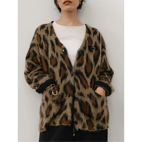 【 YENN 】 [Y264-92132] LEOPARD V NECK CD