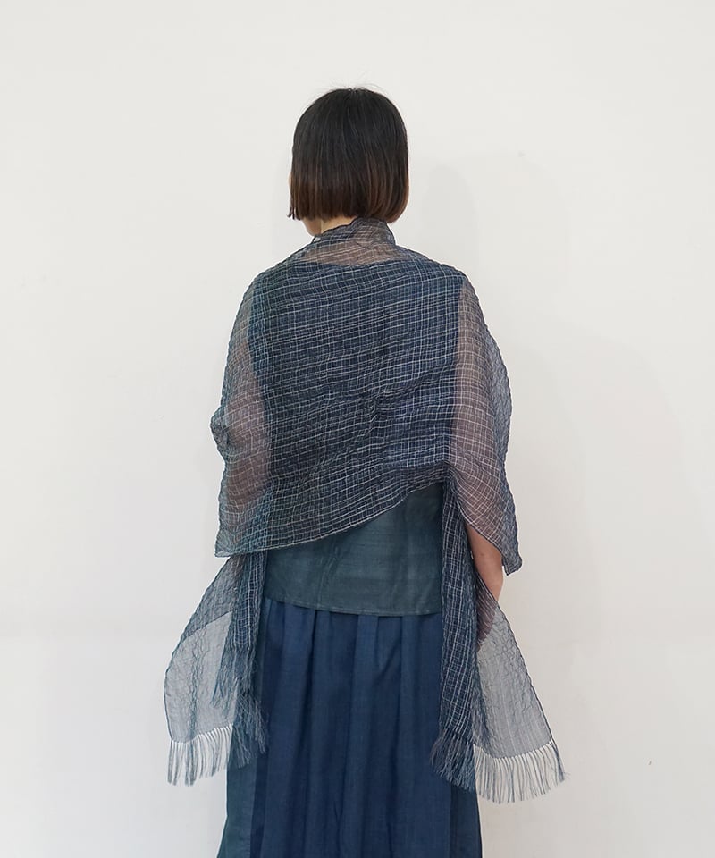 ストール ランダム格子 藍 1263DB | MAKI TEXTILE STUDIO on