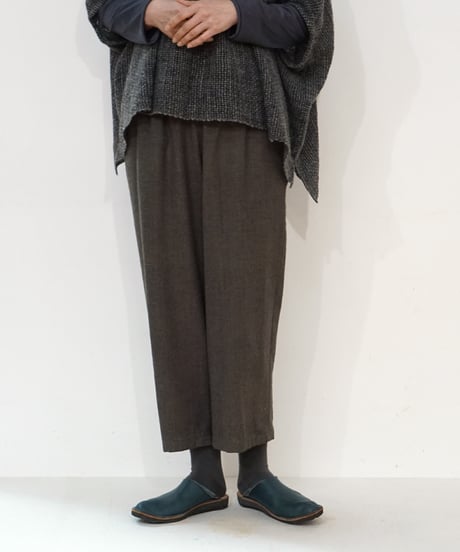 パンツ シンプルショート ウールリネンタビー チャコールブラウン 6860wlnC