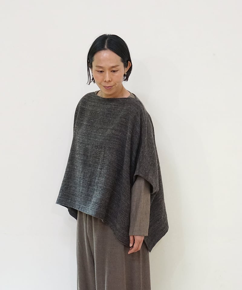 スクエア ポンチョ 綾織り ウール 黒グレー 6548MHBt | MAKI TEXTILE