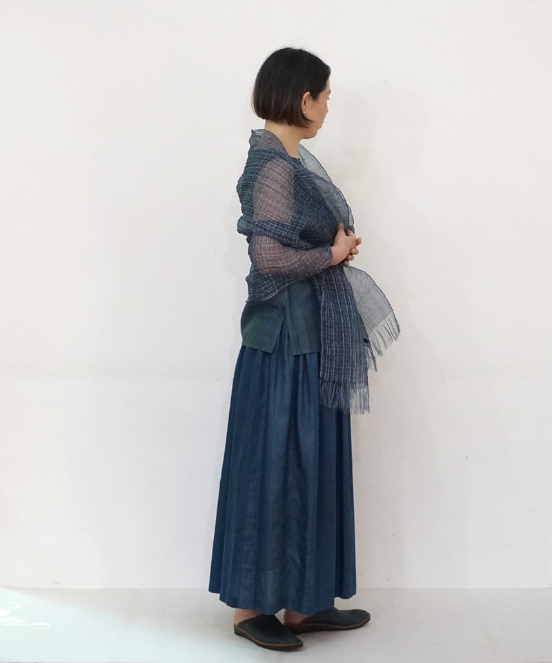 ストール ランダム格子 藍 1263DB | MAKI TEXTILE STUDIO on