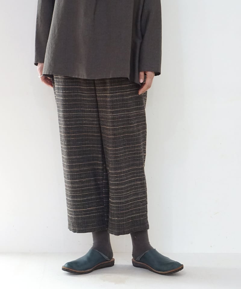 パンツ シンプルショート mix weave チャコール 6860XC | MAKI TEXT