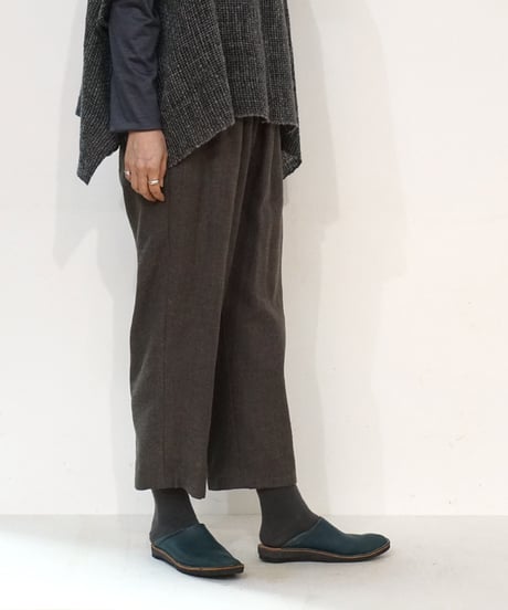 パンツ シンプルショート ウールリネンタビー チャコールブラウン 6860wlnC