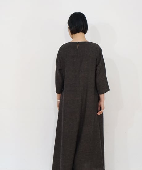 クルタ ボートネック long ウールリネンタビー ブラックブラウン 6982wlnB