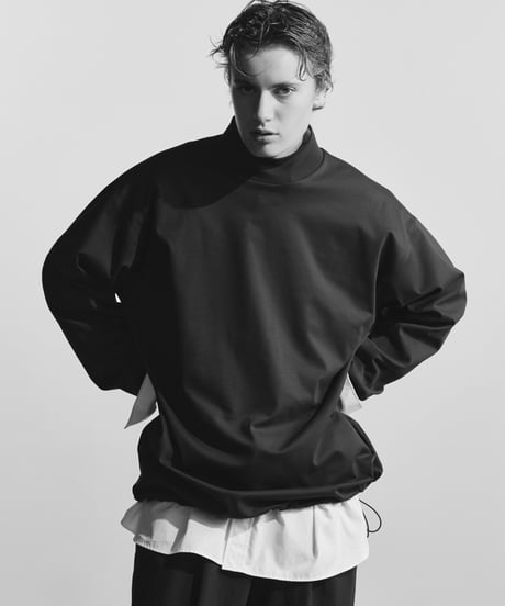 DESCENTE for Graphpaper _ L/S Oversized Mock Neck Tee