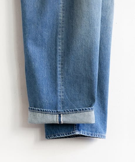 Graphpaper _ Selvage Denim Two Tuck Pants ( LIGHT FADE )