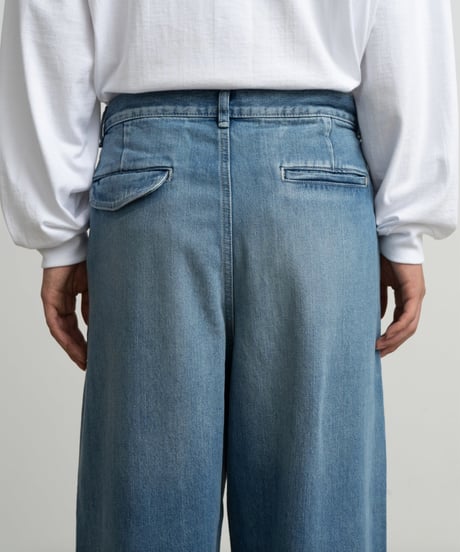 Graphpaper _ Selvage Denim Two Tuck Pants ( LIGHT FADE )