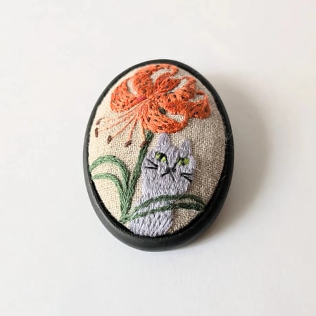刺繍ブローチ大／花と猫