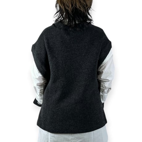 TISSU / ウーレンクォーターサイドボタンベスト / TS263CT086 009TOPチャコール