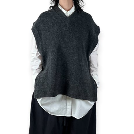 TISSU / ウーレンクォーターサイドボタンベスト / TS263CT086 009TOPチャコール