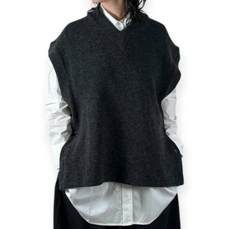 TISSU / ウーレンクォーターサイドボタンベスト / TS263CT086 009TOPチャコール