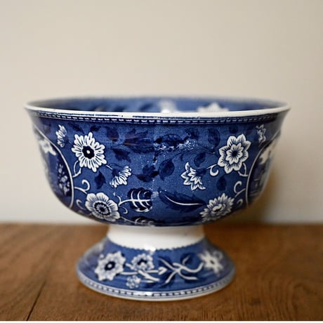 オランダ Maastricht 青色の大きなボウル