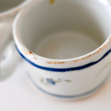 白釉手描き模様入り Huilier-vinaigrier Pot