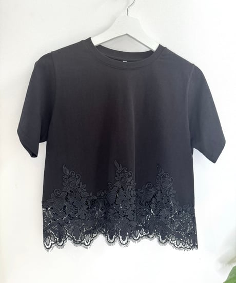 裾レースTシャツ
