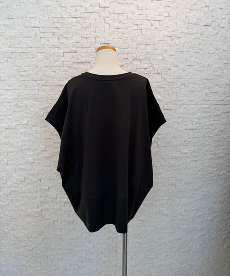 ボックスロゴTシャツ