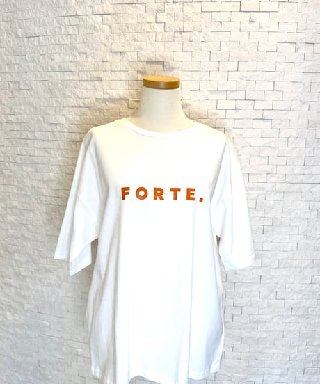 " FORTE." ロゴTシャツ