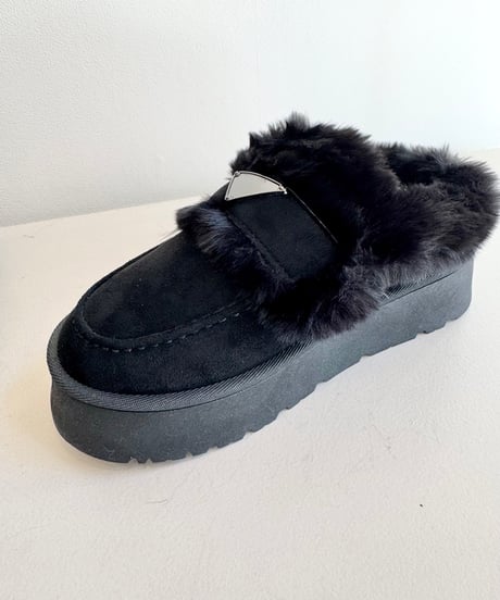 10/13入荷　厚底ムートンサンダル