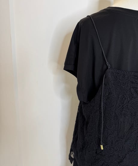 レース刺繍キャミソール