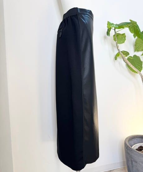 レザーライクスカート