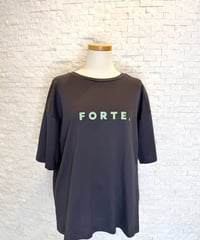 " FORTE." ロゴTシャツ