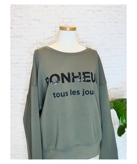 スパンコール "BONHEUR"ロゴ ボンディングプルオーバー