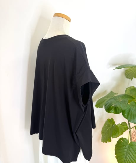 フロッキープリントTシャツ