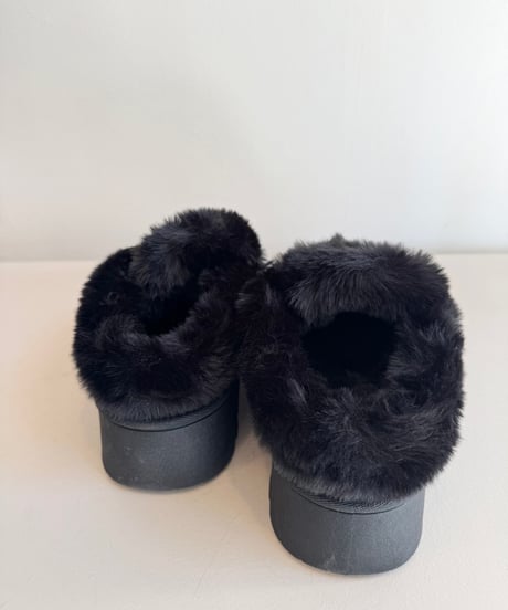 10/13入荷　厚底ムートンサンダル