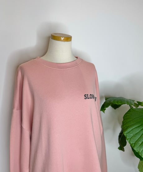 " SLOW DAYS " ロゴ トップス