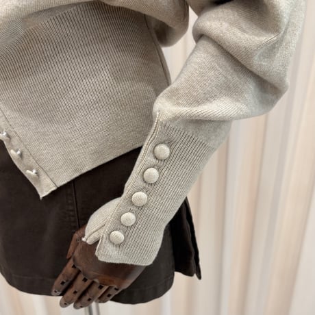 《予約販売》Muir Button Point Cardigan