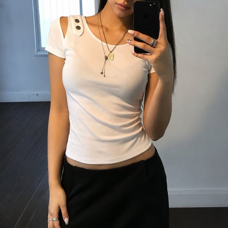 《予約販売》Button Shoulder Cutout Top