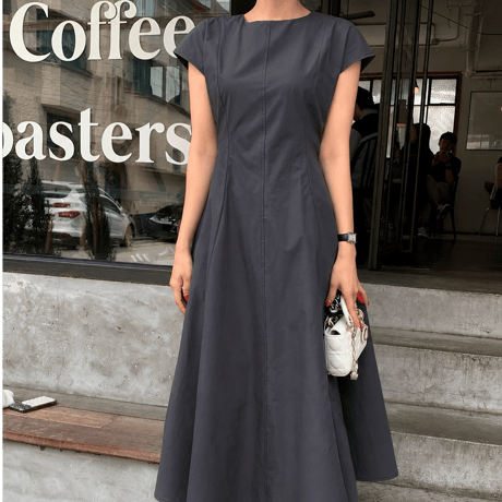 《予約販売》 Belted A-Line Maxi Dress