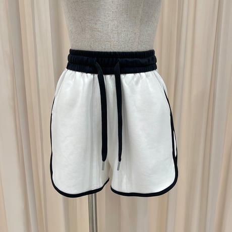 《予約販売》Contrast Trim Dolphin Shorts