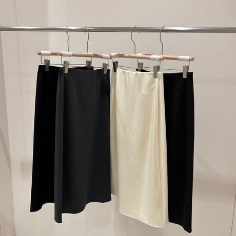 《予約販売》STUNNING Seasonal Twill Skirt
