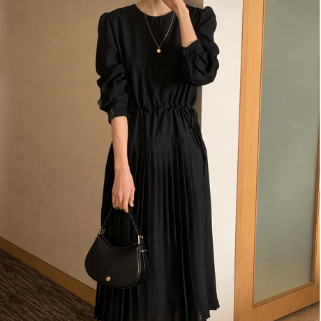 《即日発送📦》再入荷❣️ Waist Ribbon pleats Dress