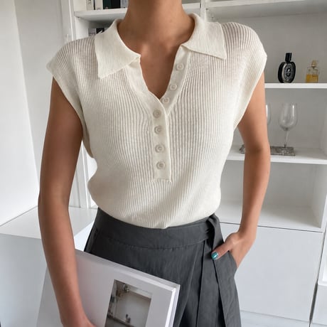 《予約販売》Collared V-Neck Sleeveless Knit